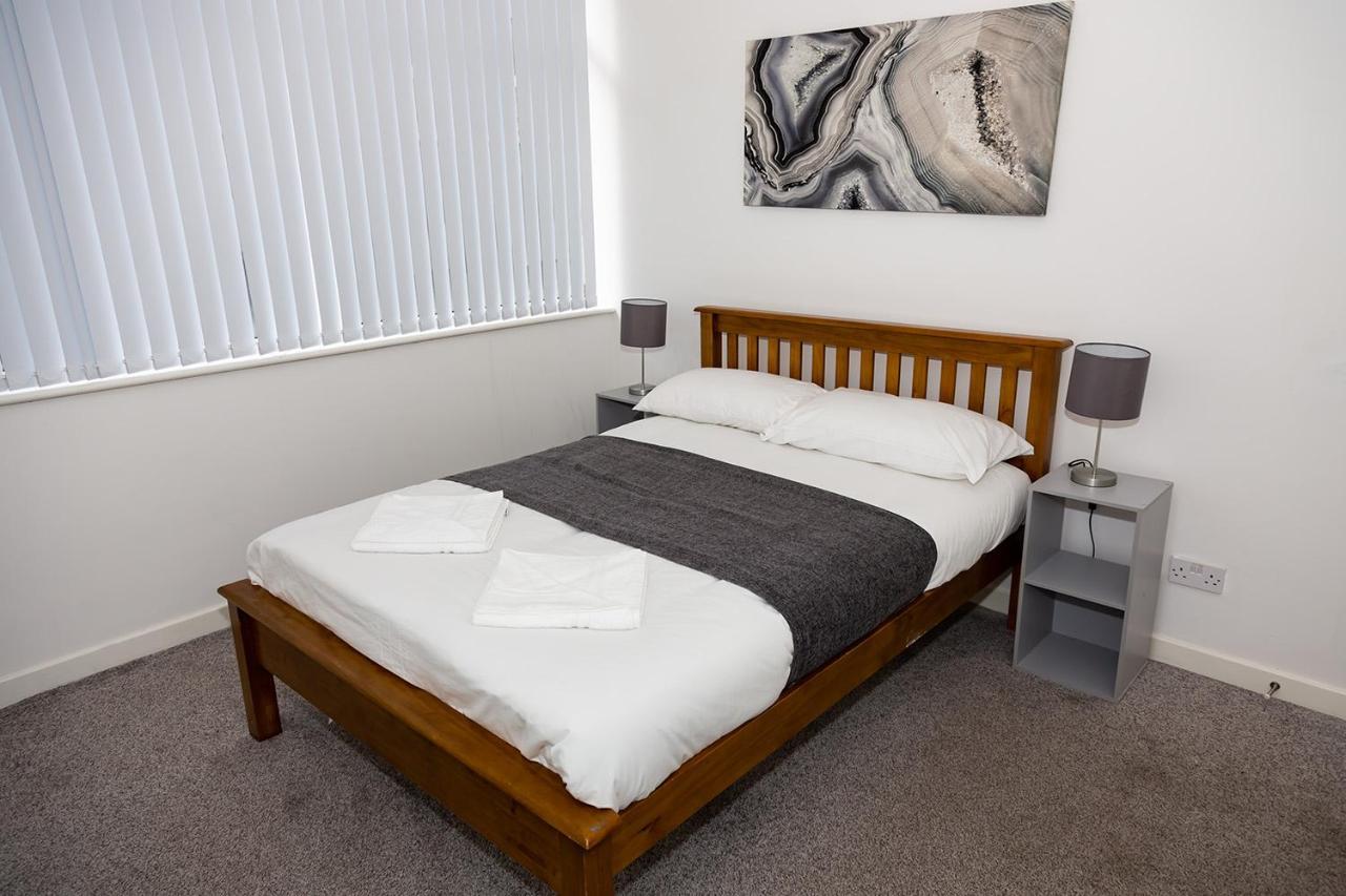 Alexander Apartments Powdene House Нюкасъл ъпон Тайн Екстериор снимка